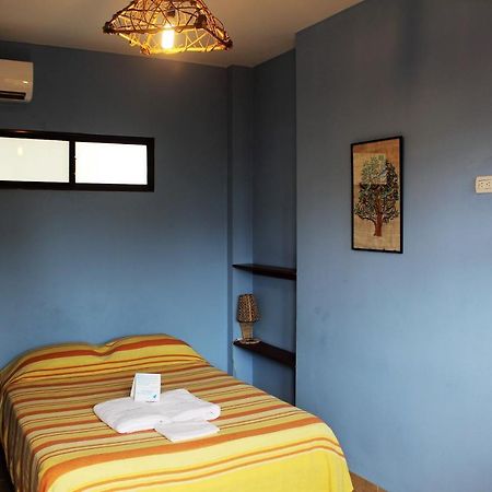 La Mariposa Hostal Olón Esterno foto