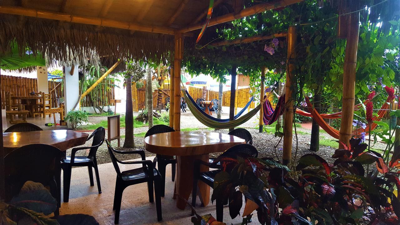 La Mariposa Hostal Olón Esterno foto