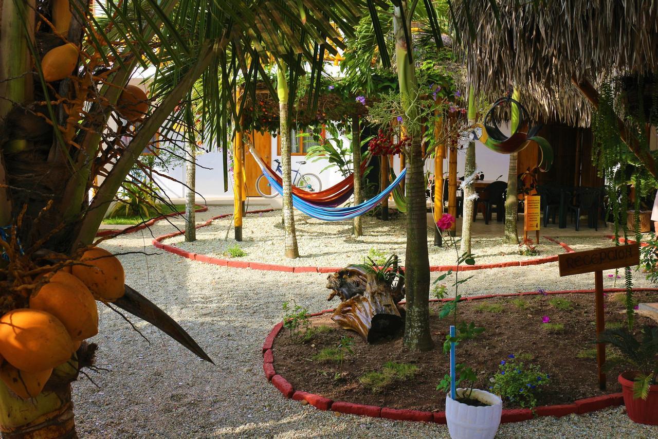 La Mariposa Hostal Olón Esterno foto