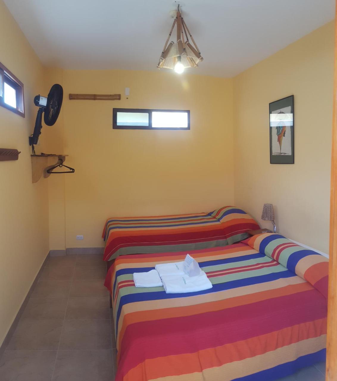La Mariposa Hostal Olón Esterno foto