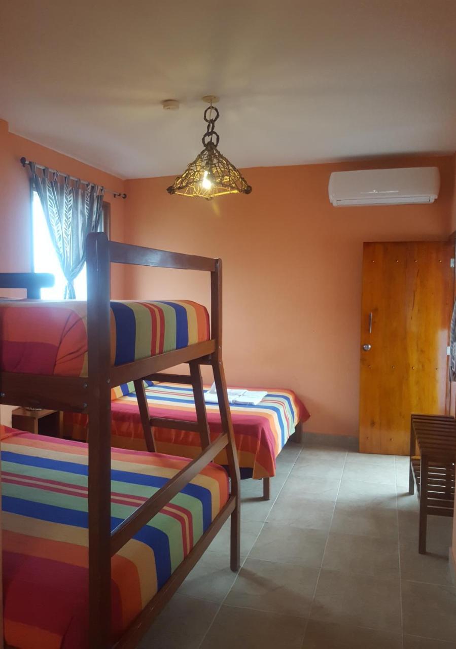 La Mariposa Hostal Olón Esterno foto
