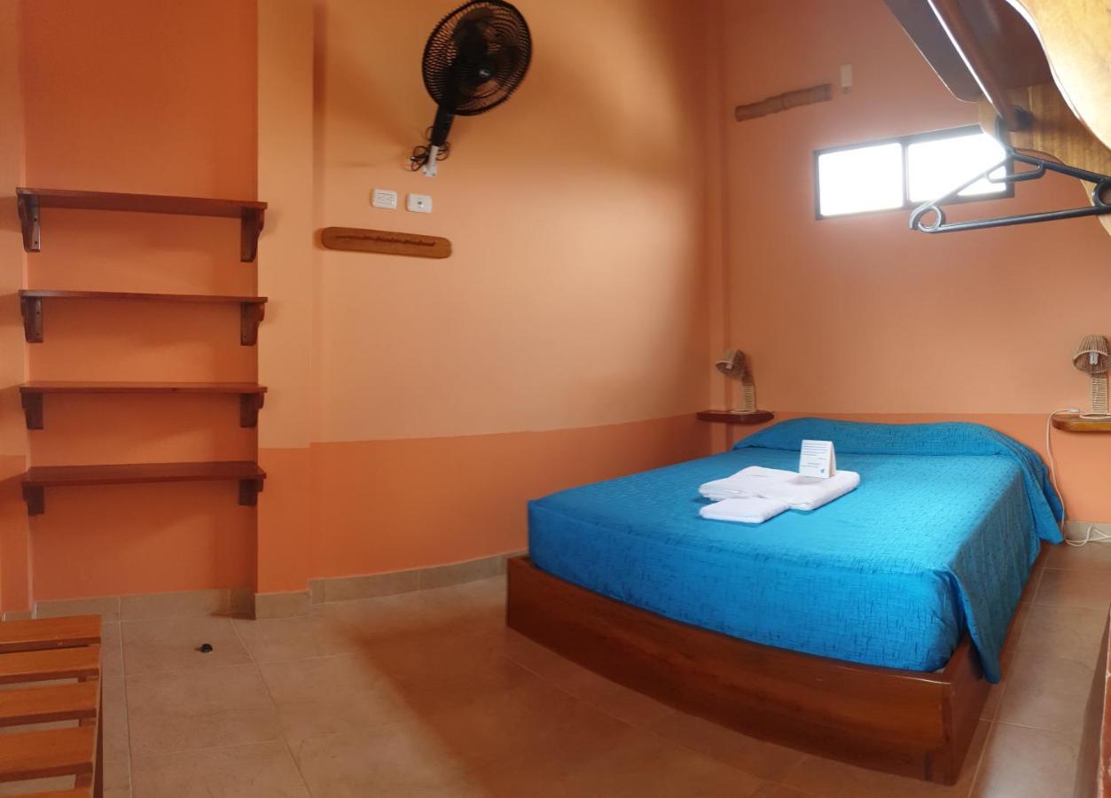 La Mariposa Hostal Olón Esterno foto
